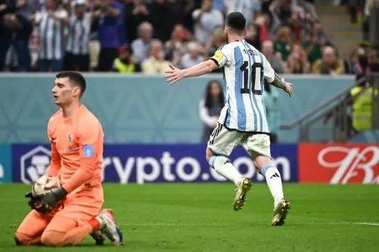 开云体育官网-无论决赛夺冠与否 梅西就是这个时代唯一的球王